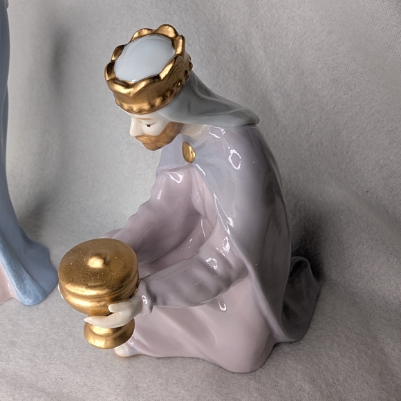 Vintage 1993 Avon Bethlehem Nativity Collection "Magi" 2nd Issue Set of 3 - Picture 5 of 12